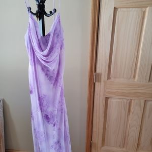 Beautiful lilac colored floor length dress with matching scarf